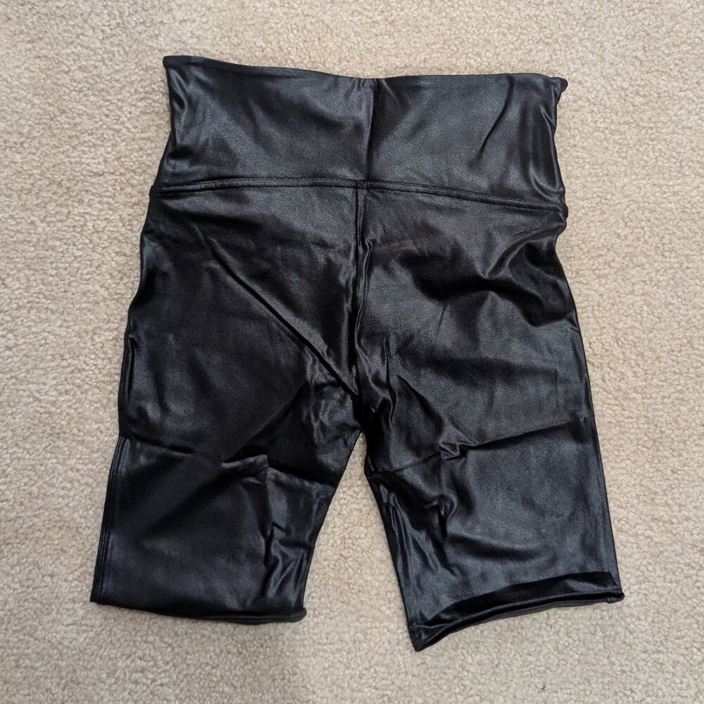 Faux leather shorts, L, Black - Picture 3 of 10
